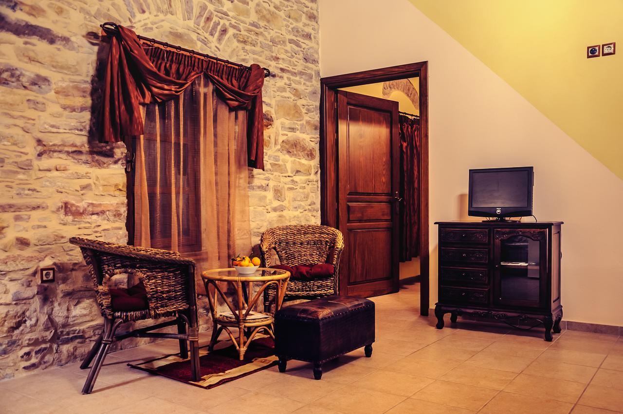 Mouzaliko Guesthouse Mansion Kampochora  Ngoại thất bức ảnh