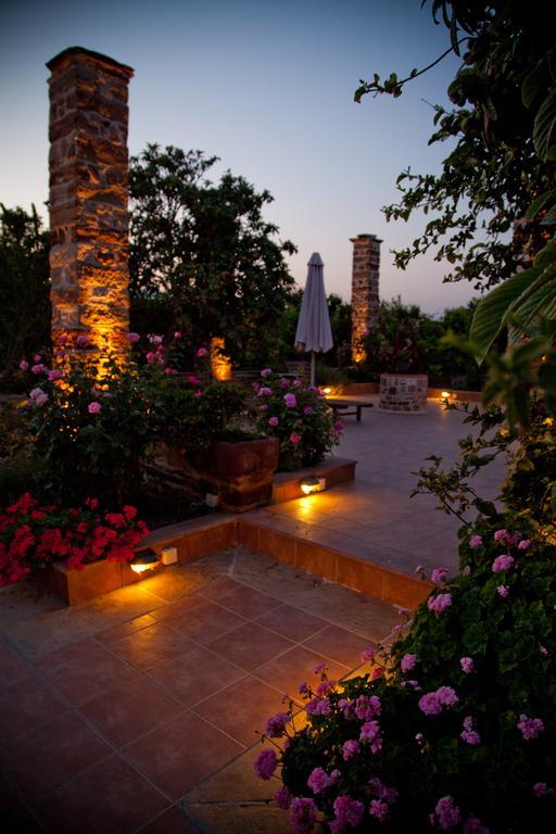 Mouzaliko Guesthouse Mansion Kampochora  Ngoại thất bức ảnh