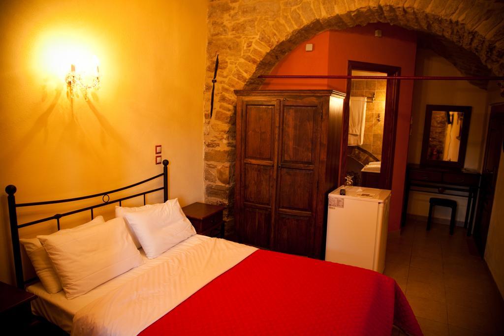Mouzaliko Guesthouse Mansion Kampochora  Phòng bức ảnh