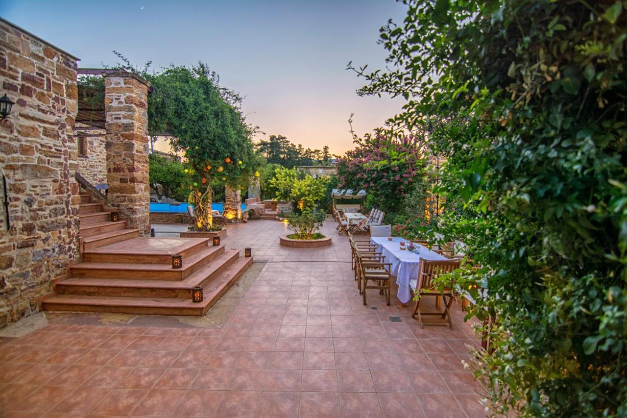 Mouzaliko Guesthouse Mansion Kampochora  Ngoại thất bức ảnh